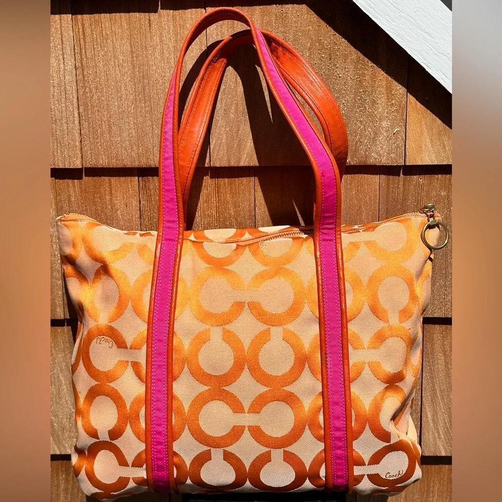 Coach Poppy OP Art Signature Jacquard Leather Orange/pink Tote Shoulder Bag - Picture 2 of 16